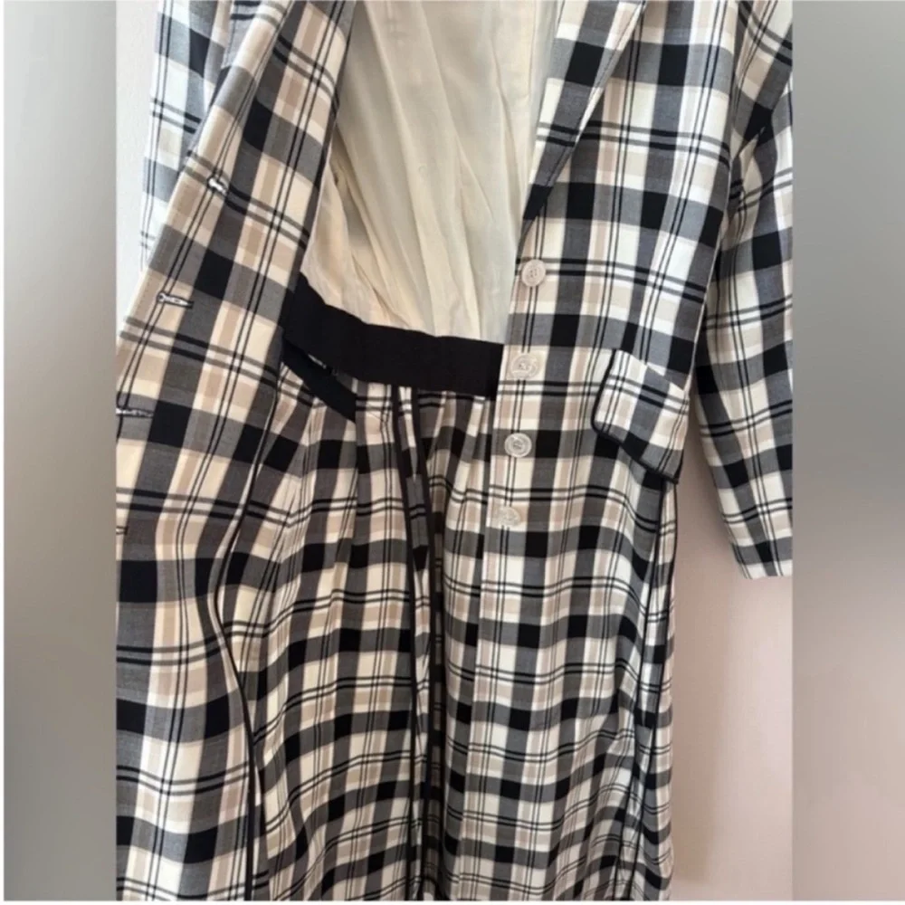 Carolina Herrera Tartan Trench Coat Size 4 cinched waist and bow detail - Picture 8 of 8